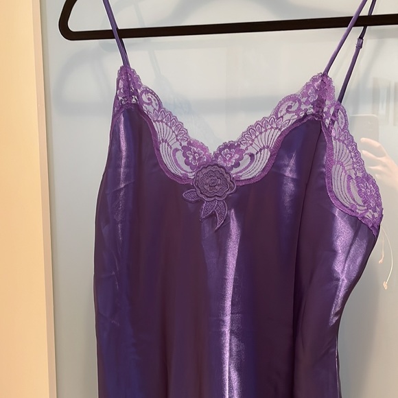 New! Navy Slip - Picture 3 of 6